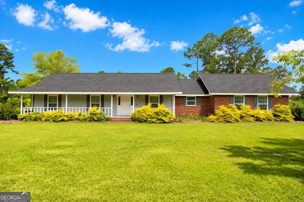 1194 Blackshear Hwy, Baxley