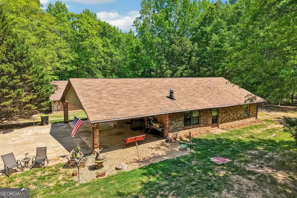 241 & 243 Busbin Road, Fayetteville
