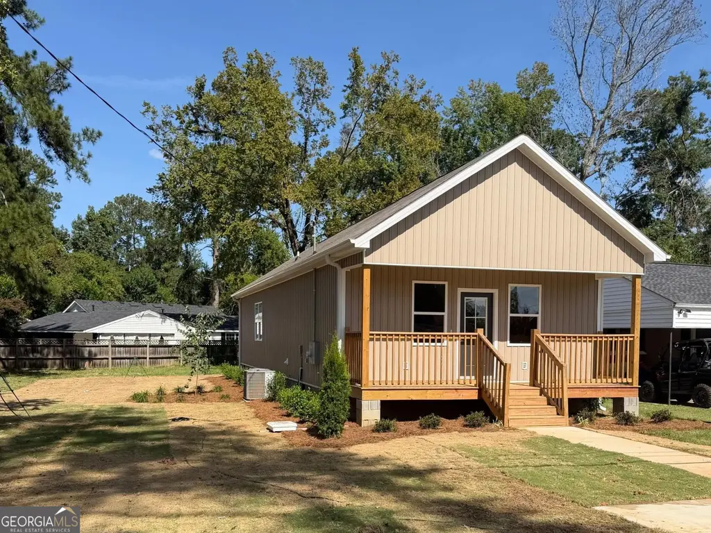 14 Lake Shore Loop, Augusta