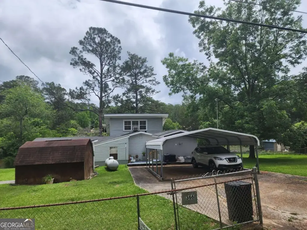 366 E Pine Lake Drive, West Point