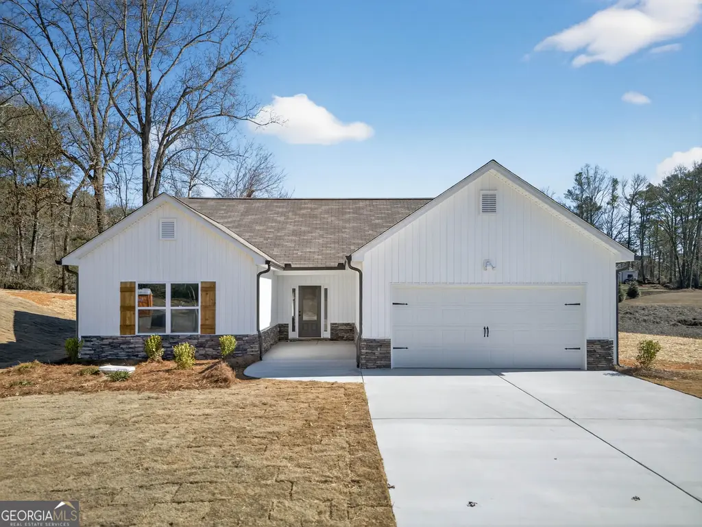 712 Oakmont Trail, Villa Rica