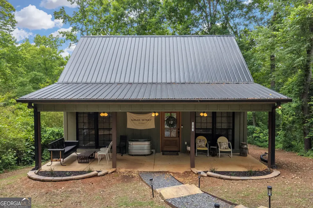 302 Gumlog Drive, Lavonia