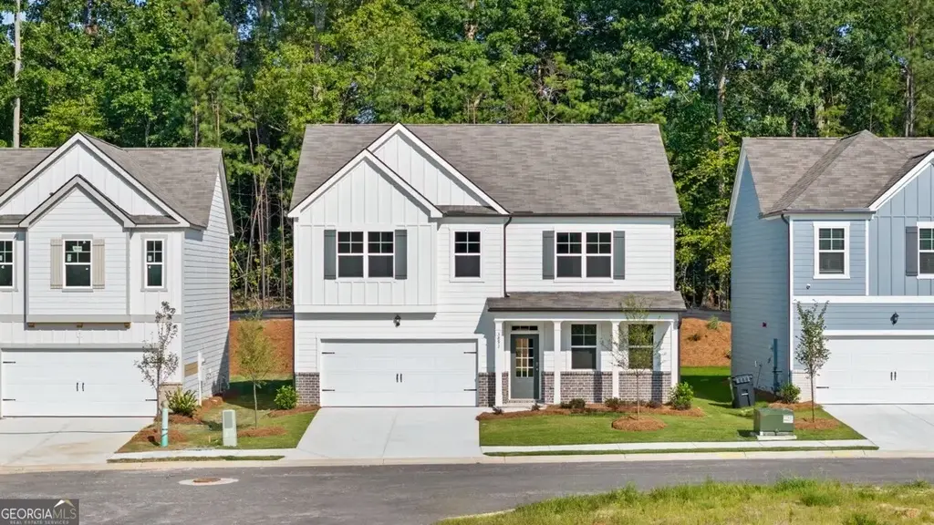 3891 Donetta Drive, Atlanta