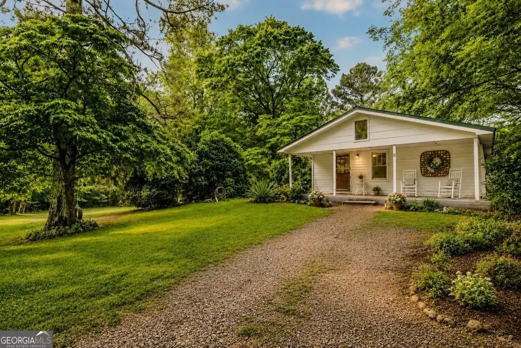 11 Whisper Lane, Ellijay