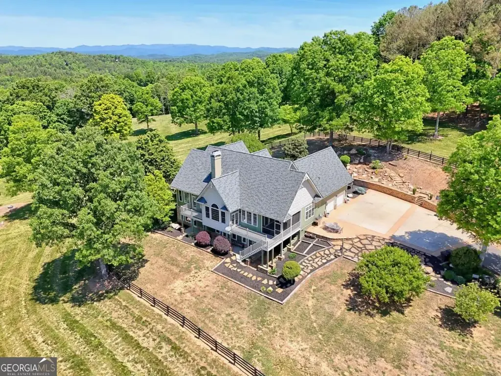 1193 Pine Log Road, Warne