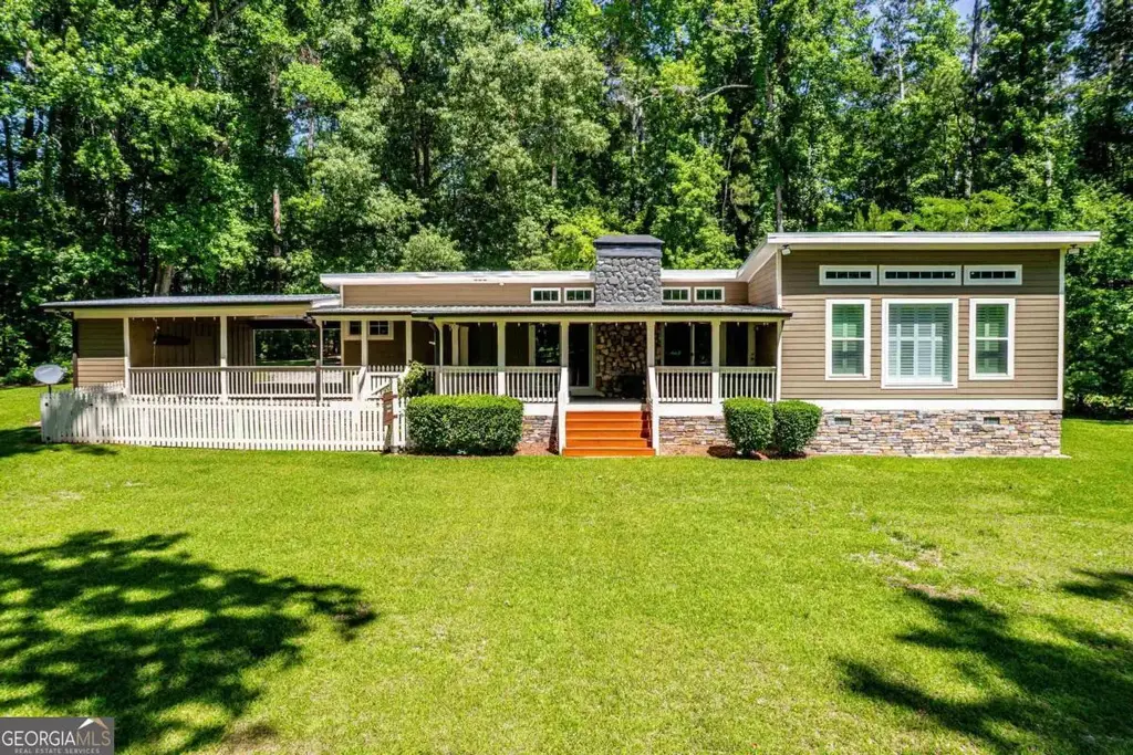 106 Twisting Hill Lane, Eatonton