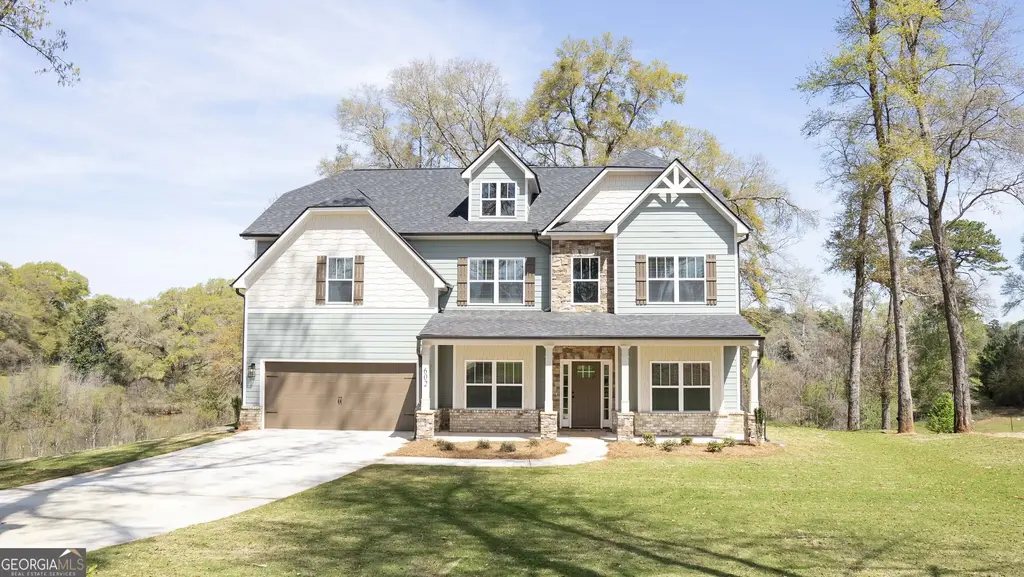 604 Beaver Court, Perry