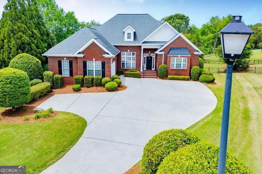 210 Turnberry Circle, Carrollton