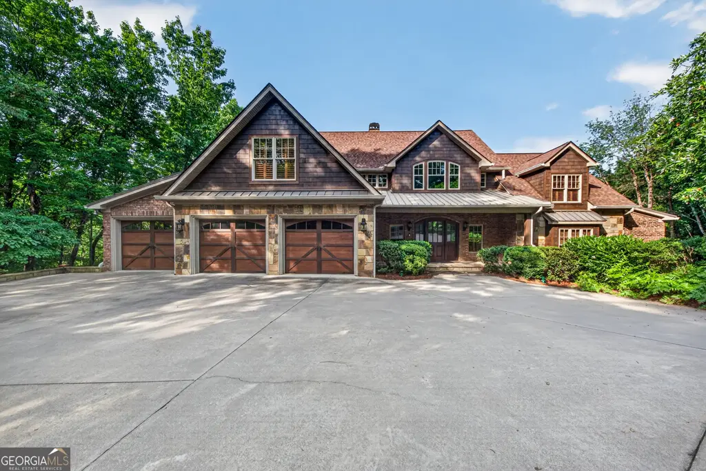 795 Chenocetah Drive, Cornelia