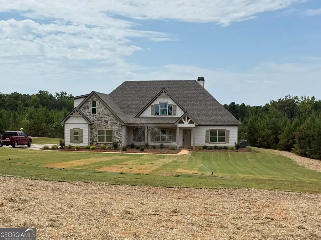 823 Hopewell Road, Forsyth