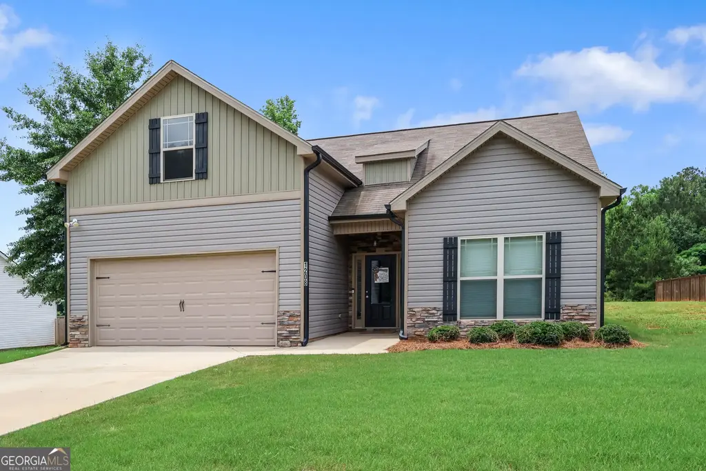 1208 Hembree Way, Griffin