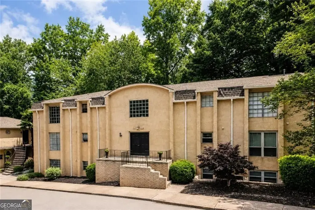 5400 Roswell Road L6, Atlanta
