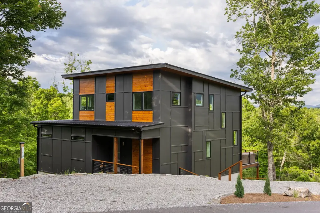 119 Brannon Ridge, Young Harris