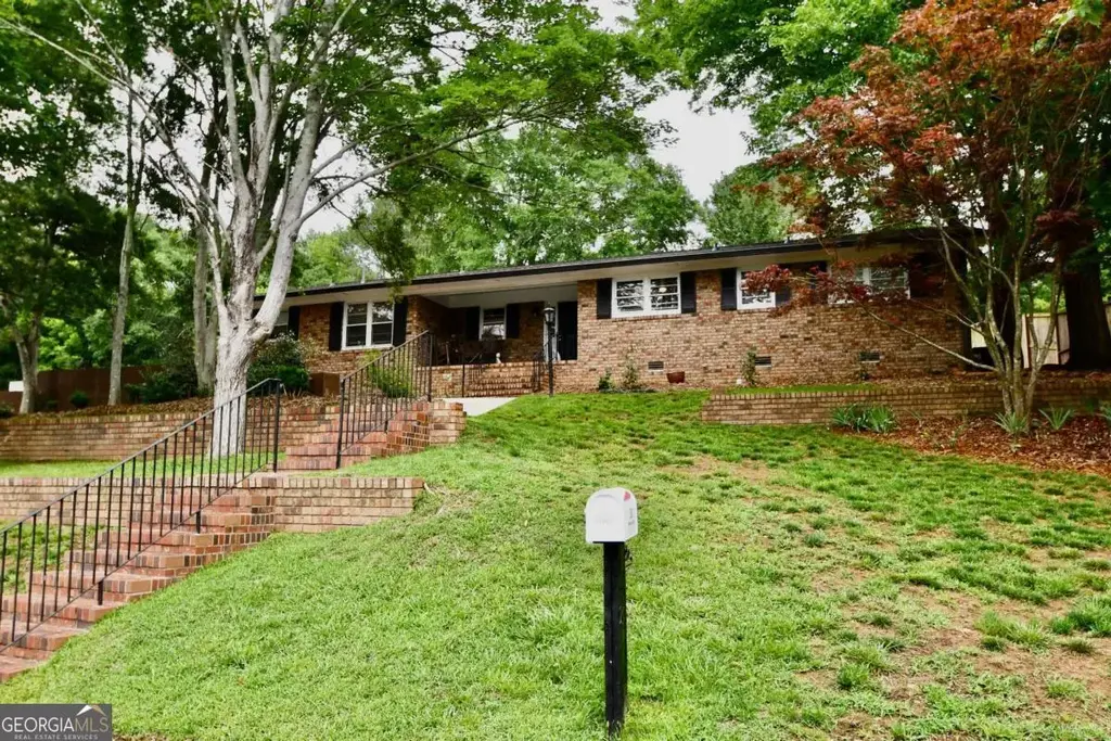280 Valleybrook Drive, Athens