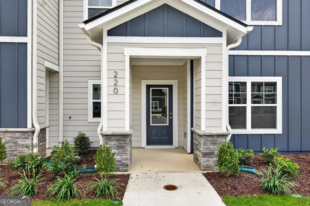 218 Rooker Drive, Lagrange