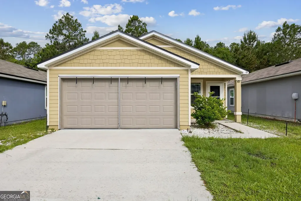 156 Ashwood Circle, St. Marys