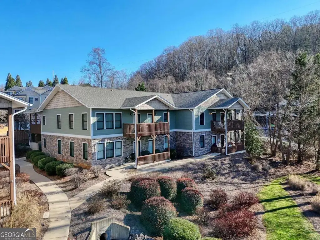 1405 Lakeside Road #303, Hiawassee