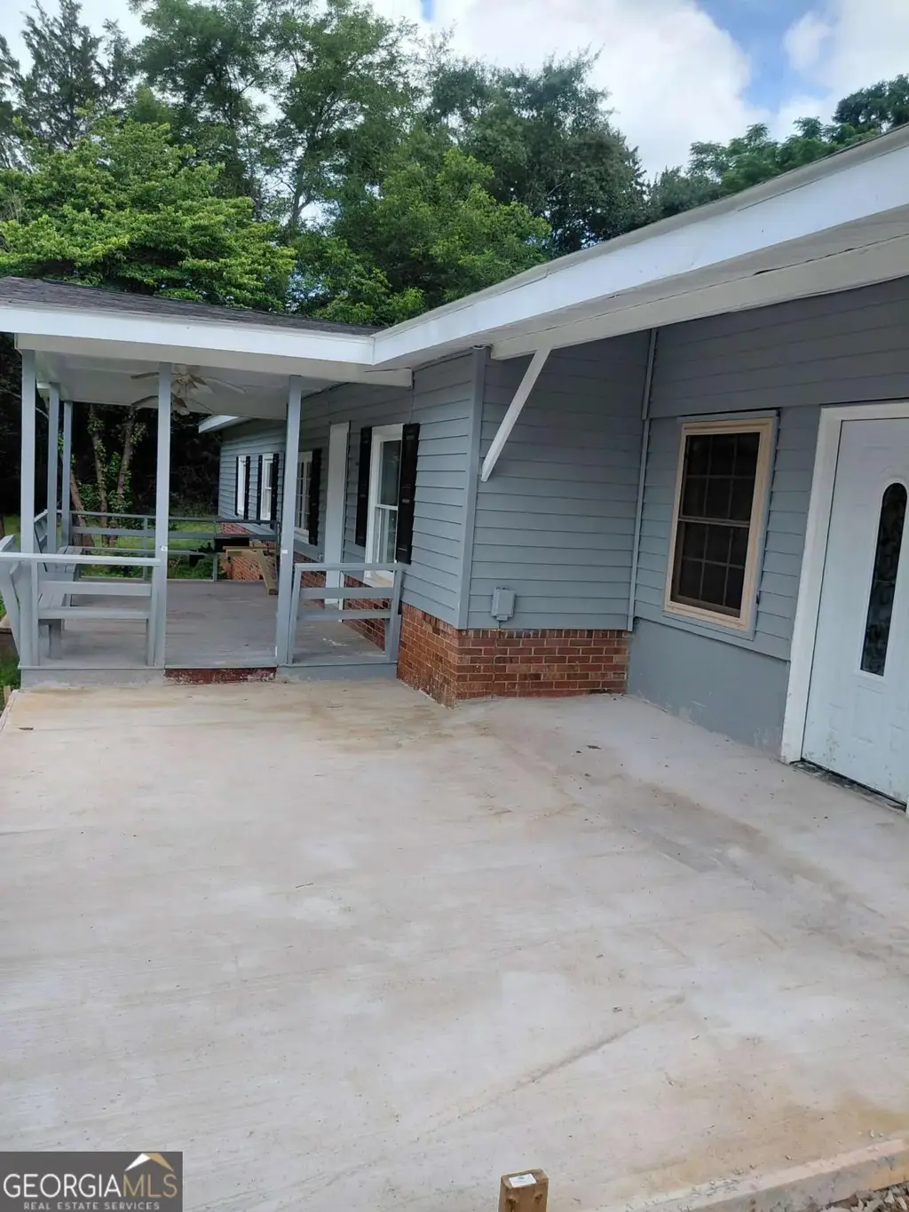 107 Brookview Drive, Griffin
