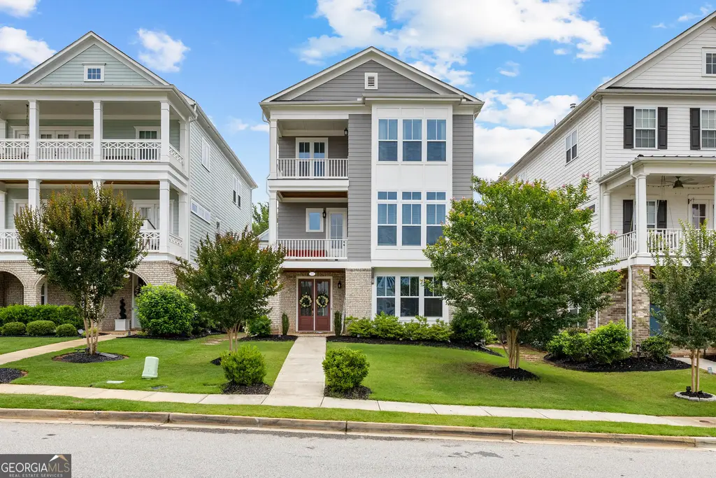 319 Lanesborough Way, Peachtree City