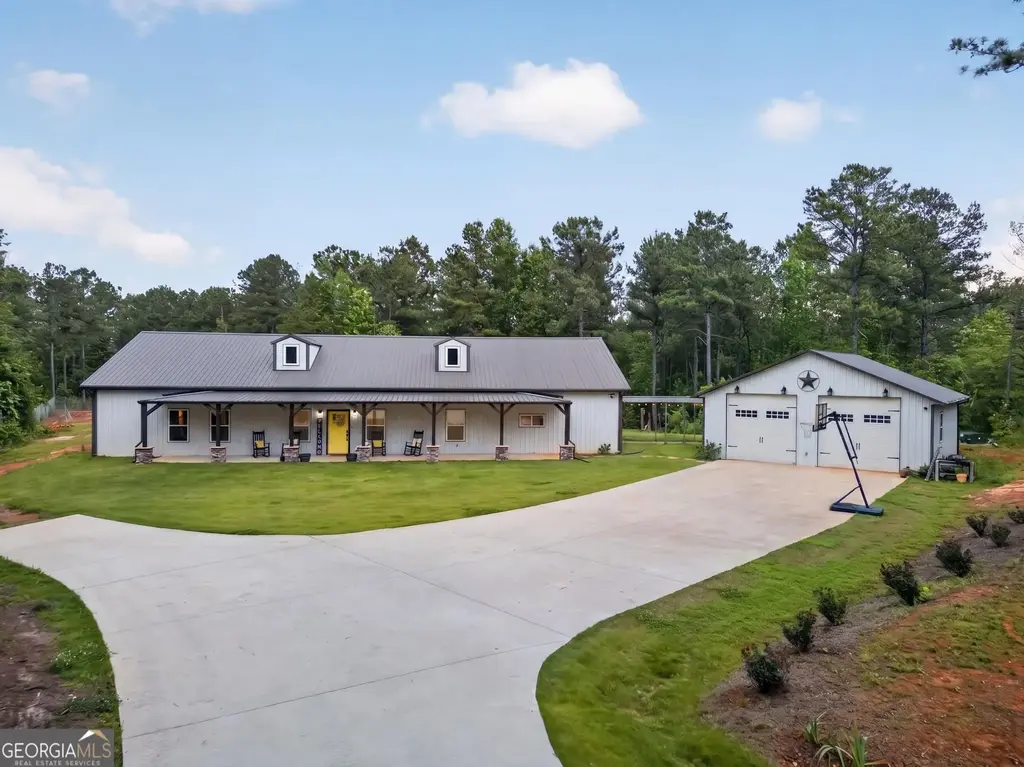 1401 Needmore Road, Roopville