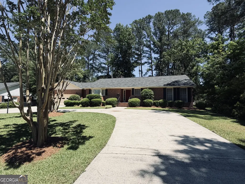 683 Chestnut Drive, Thomson