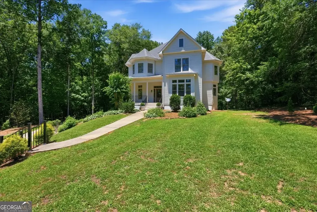 108 Magnolia Court, Macon