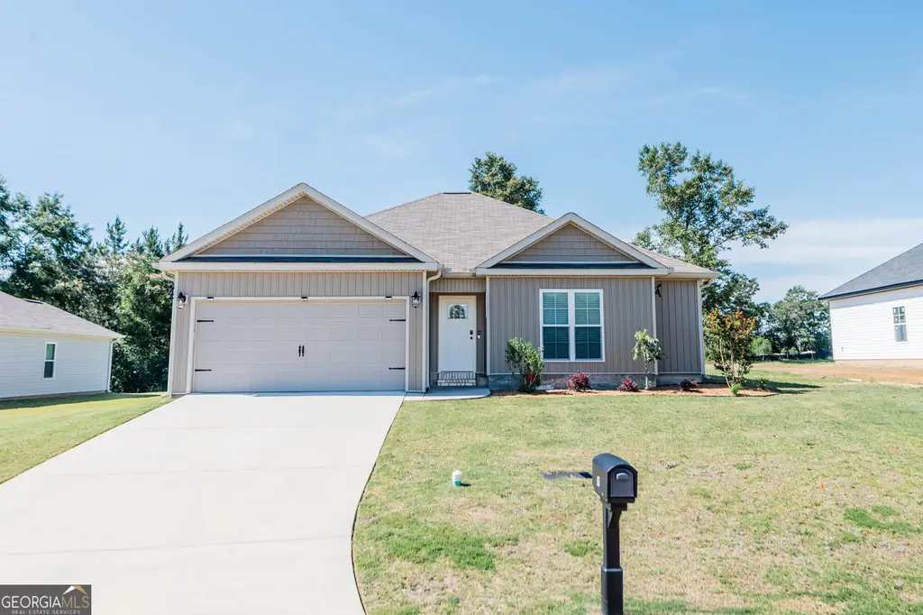 65 Cole Drive, Hawkinsville