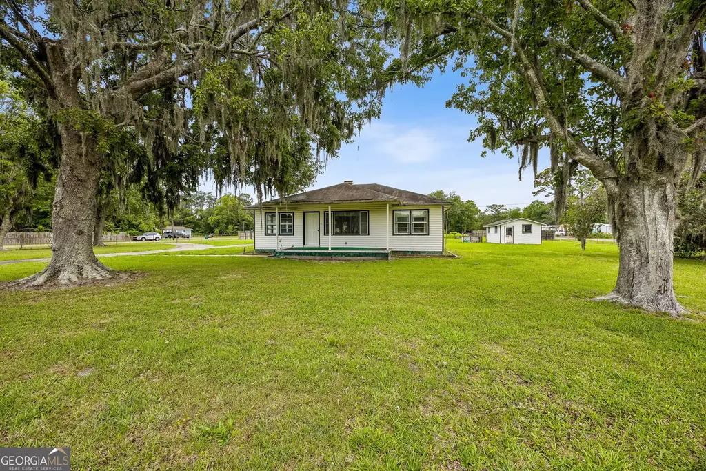 879 Charlie Smith Sr Highway, St. Marys