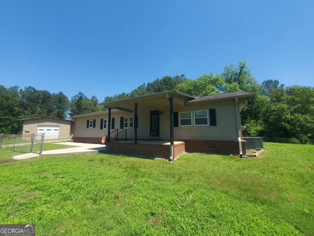 2021 Red Hill Road, Carnesville
