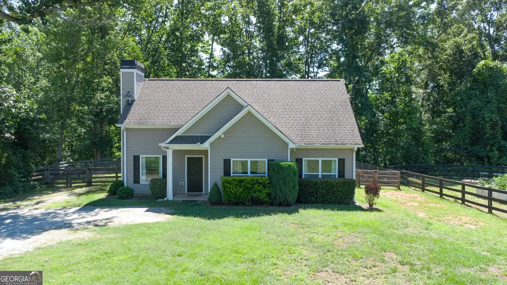 1938 Highway 9 N, Dawsonville