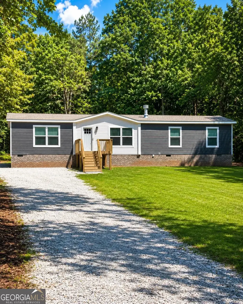 1156 Huntington Drive, Elberton