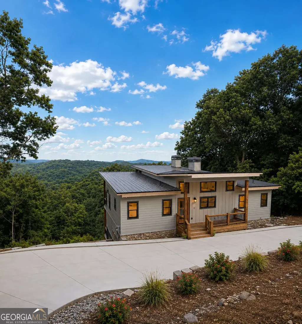 216 Old Orchard Road, Ellijay