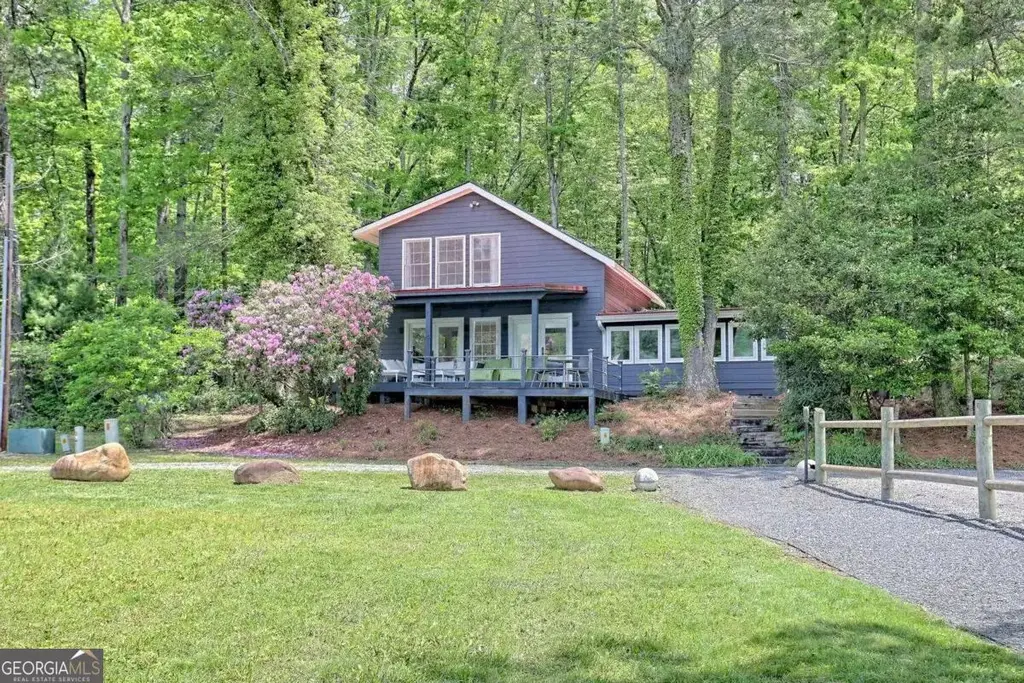 89 Arkansas Lane, Tiger