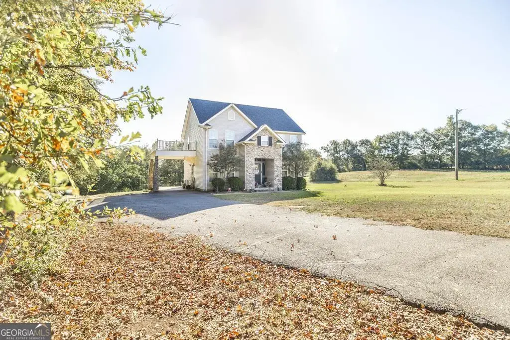 1550 Charlie Benson Road, Forsyth