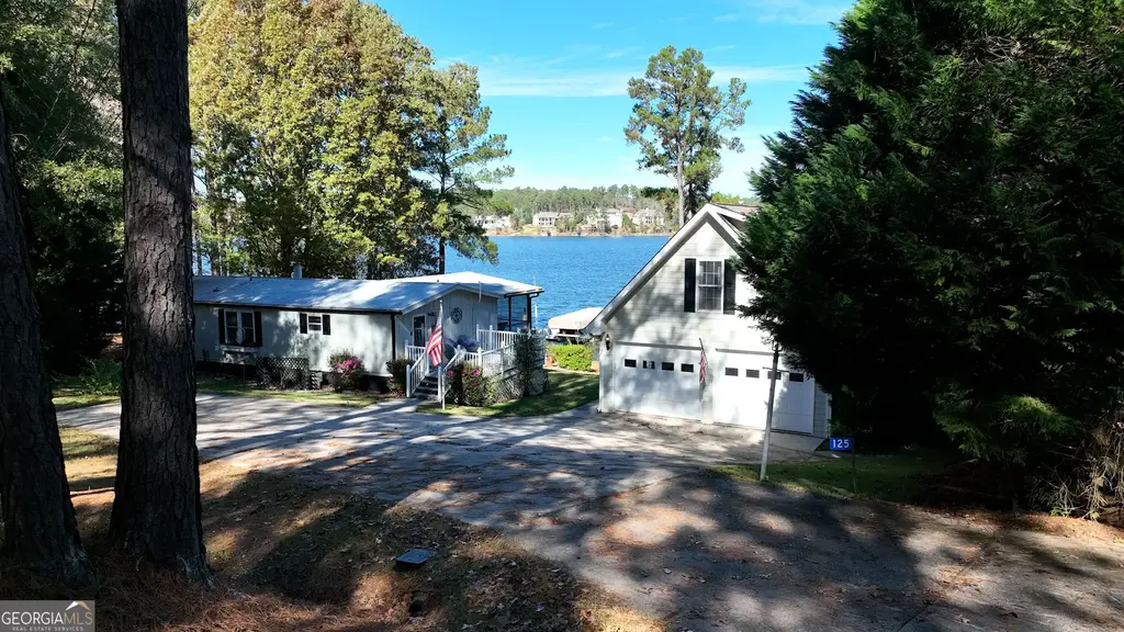 125 River Lake Court, Eatonton