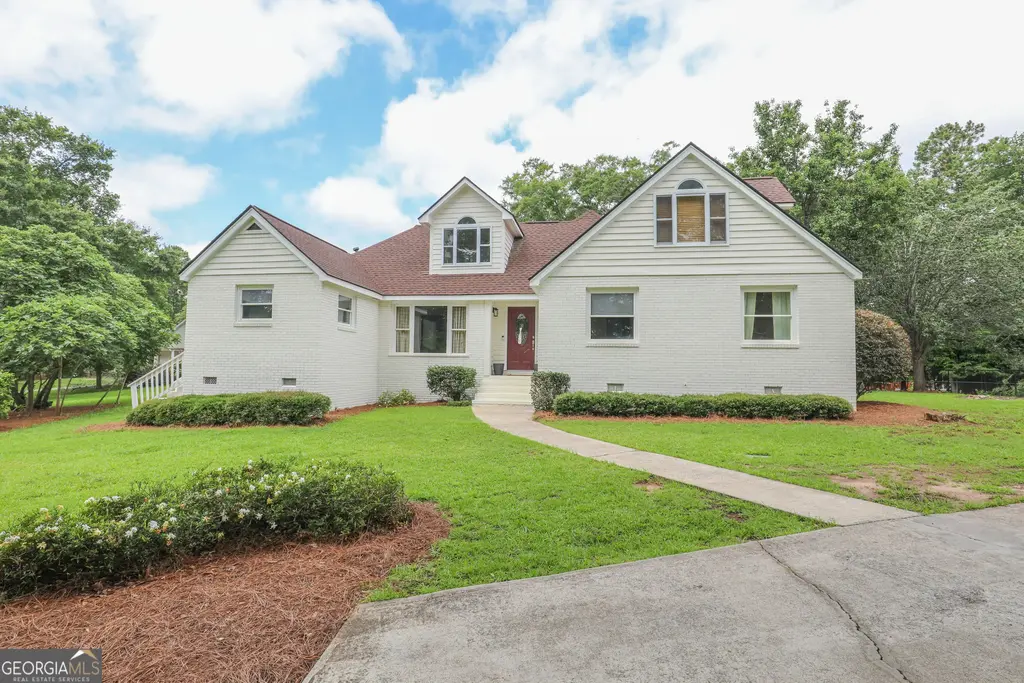 146 E Lakeview Drive Ne, Milledgeville