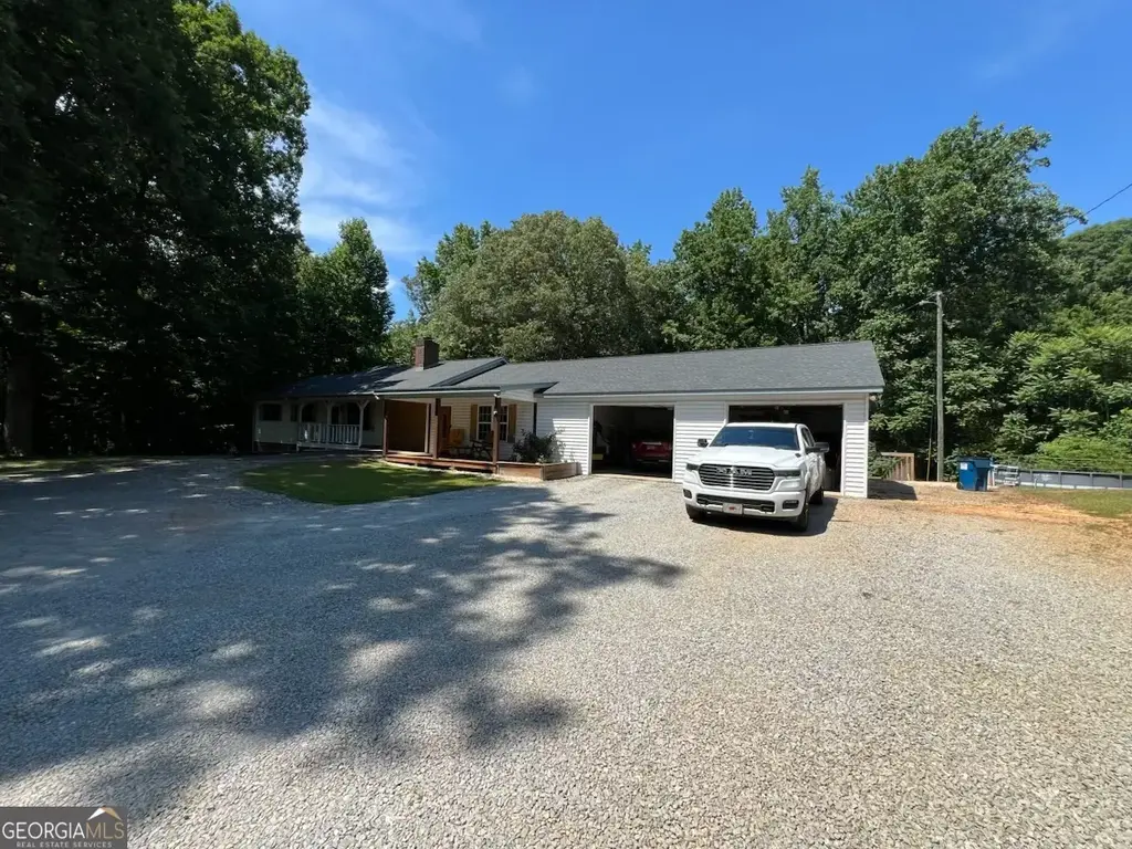 4524 Price Road, Gainesville