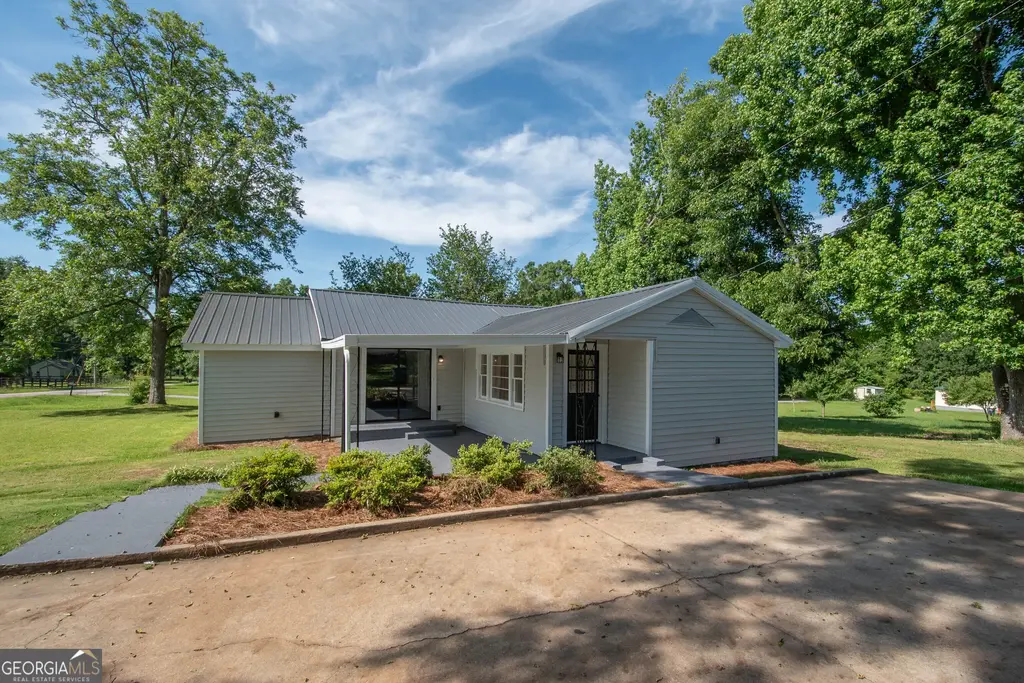 432 Cooley Road, Lagrange