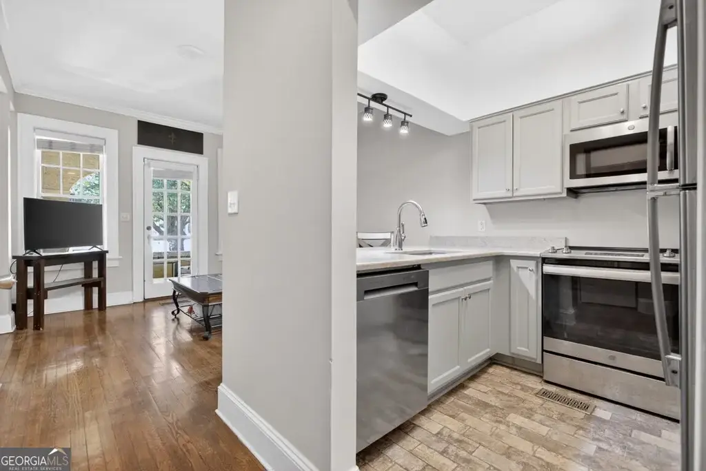 2855 Peachtree Road Ne 109, Atlanta