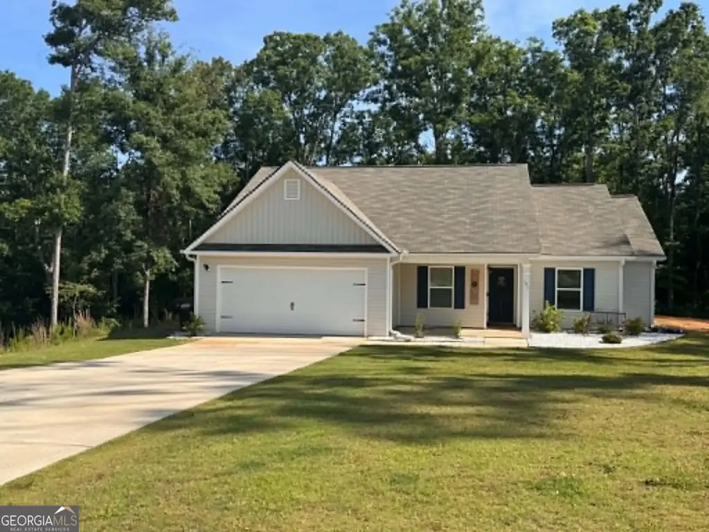 141 Rolling Woods Lane, Hull