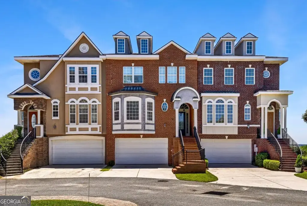17 Hidden Pointe Drive, Savannah