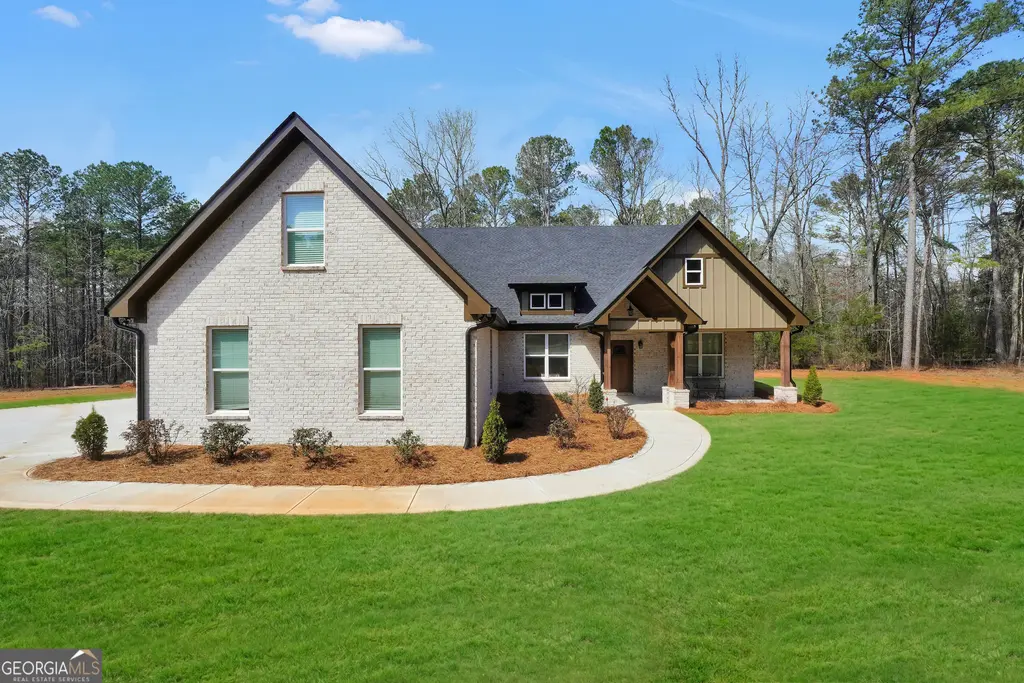 76 Brookhollow Drive, Monticello
