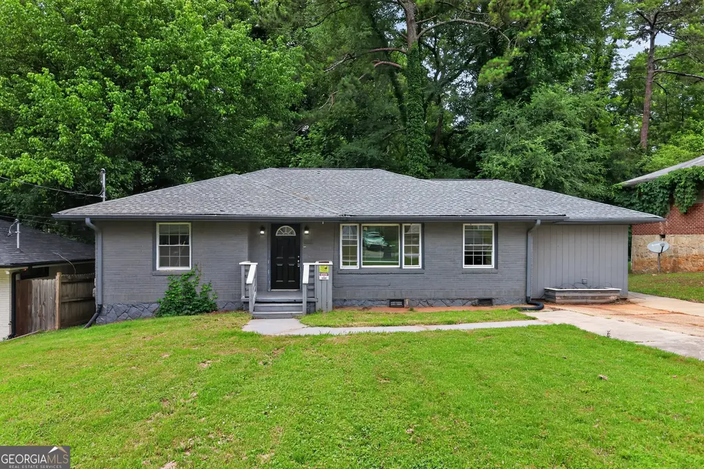 1868 Longdale Drive, Decatur