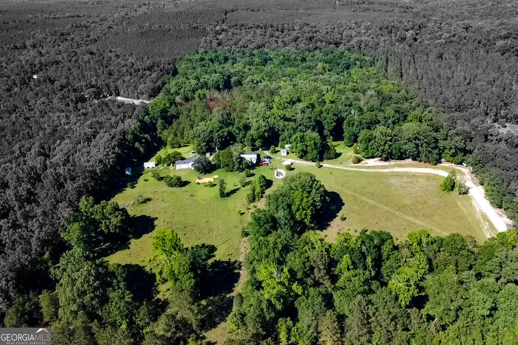 2279 Highway 18 E, Gordon