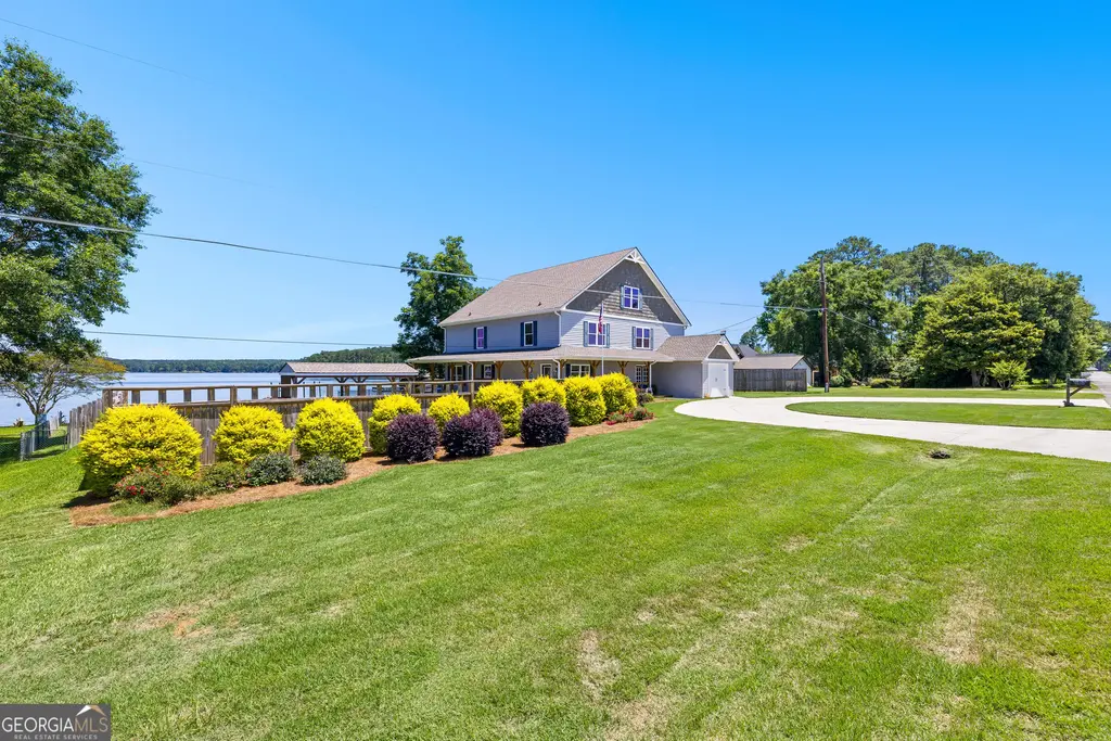 249 Lakeshore Circle, Milledgeville