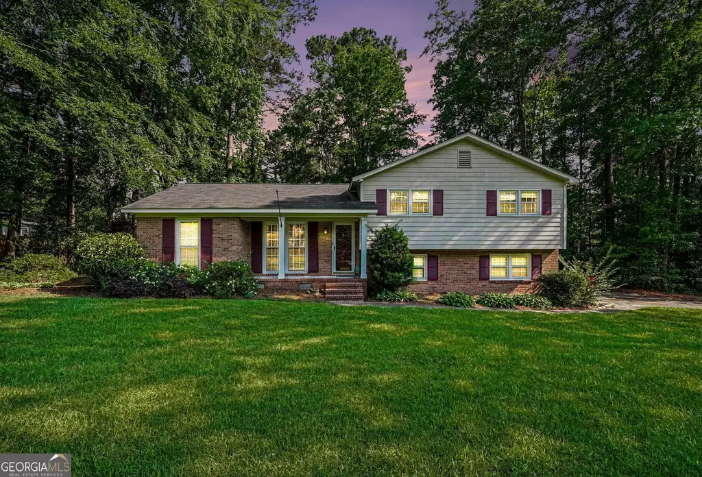752 Springdale Woods Drive, Macon