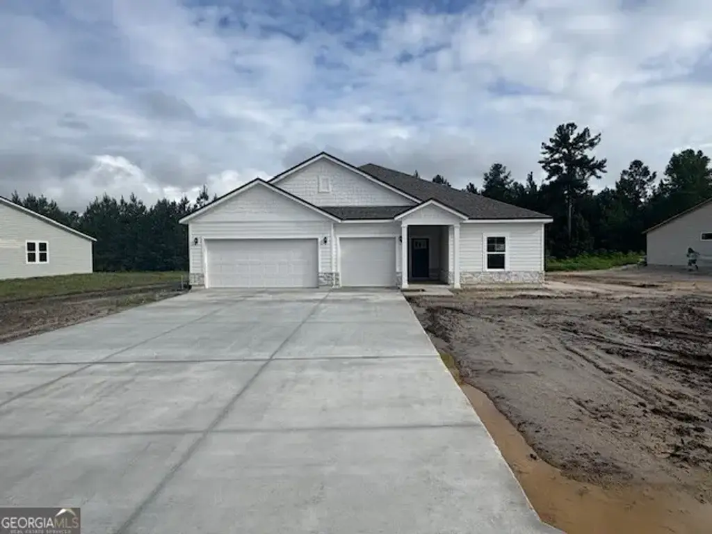 360 Shoreline Drive, Kingsland