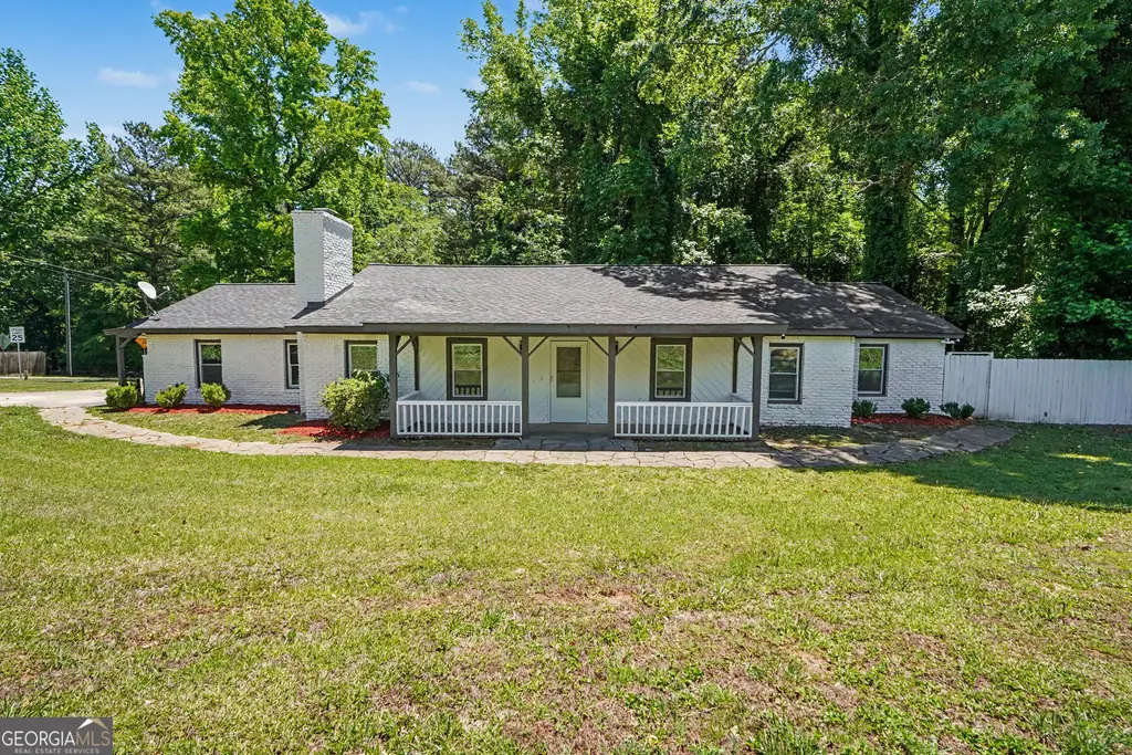 592 Henderson Road, Jonesboro