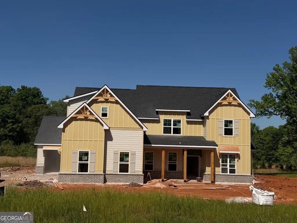 141 Twin Oaks Drive, Hampton