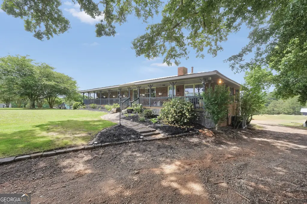 876 Simpson Mill Road, Locust Grove